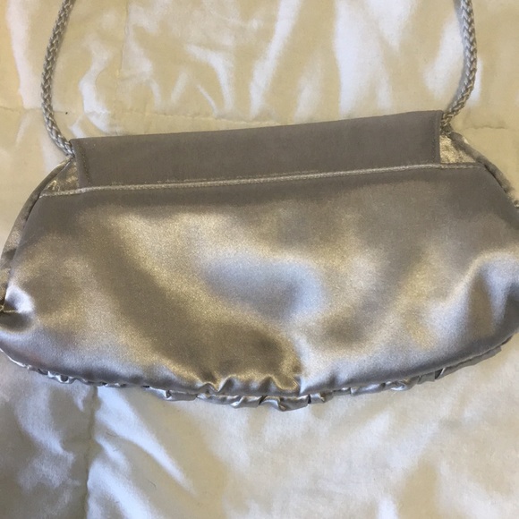 Handbag - Picture 2 of 3